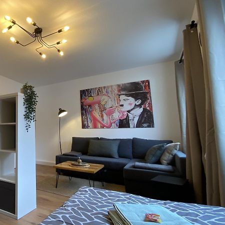 Charlie , Solingen Mitte, Ferien/Messe Wohnung Fuer Bis Zu 5 Personen Εξωτερικό φωτογραφία
