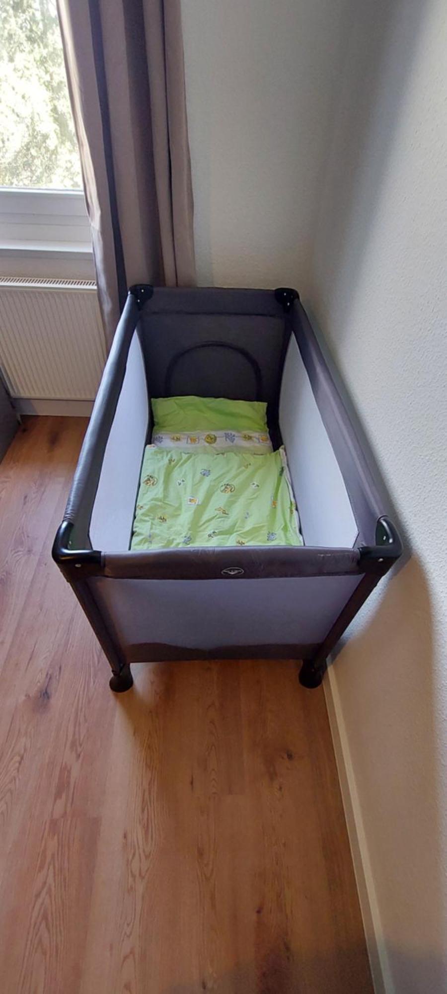 Charlie , Solingen Mitte, Ferien/Messe Wohnung Fuer Bis Zu 5 Personen Εξωτερικό φωτογραφία