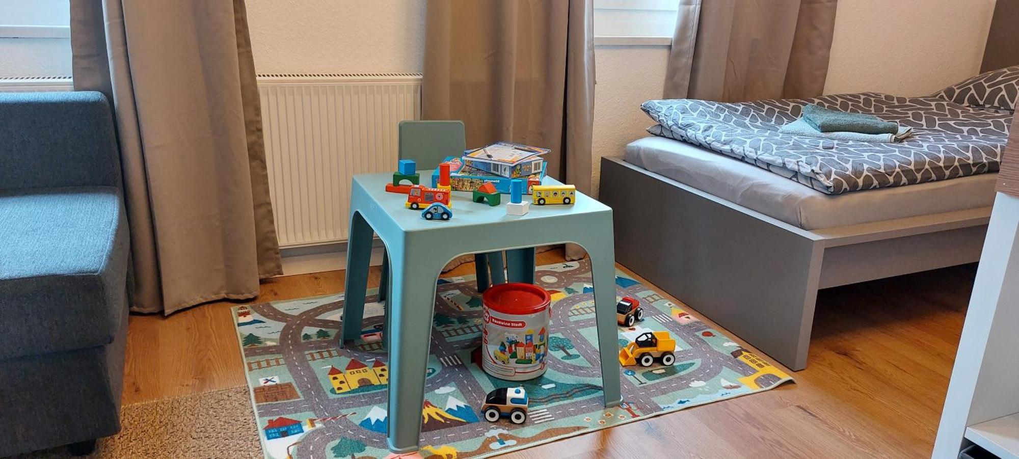 Charlie , Solingen Mitte, Ferien/Messe Wohnung Fuer Bis Zu 5 Personen Εξωτερικό φωτογραφία